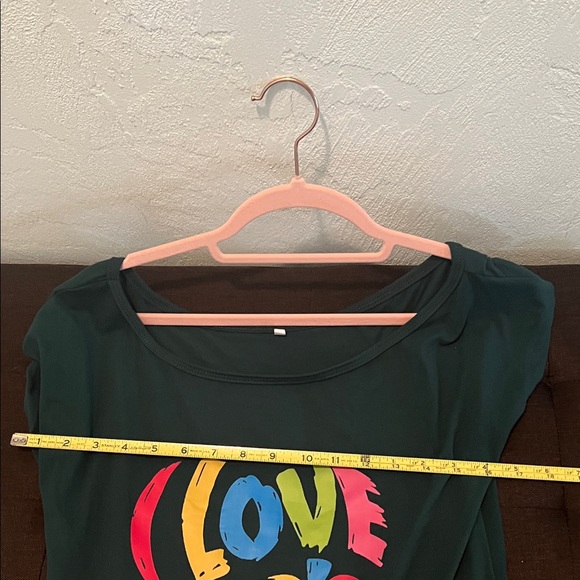 ( 0307) Women's Hunter Green 'I Love 80's' Graphic Top - Picture 3 of 6